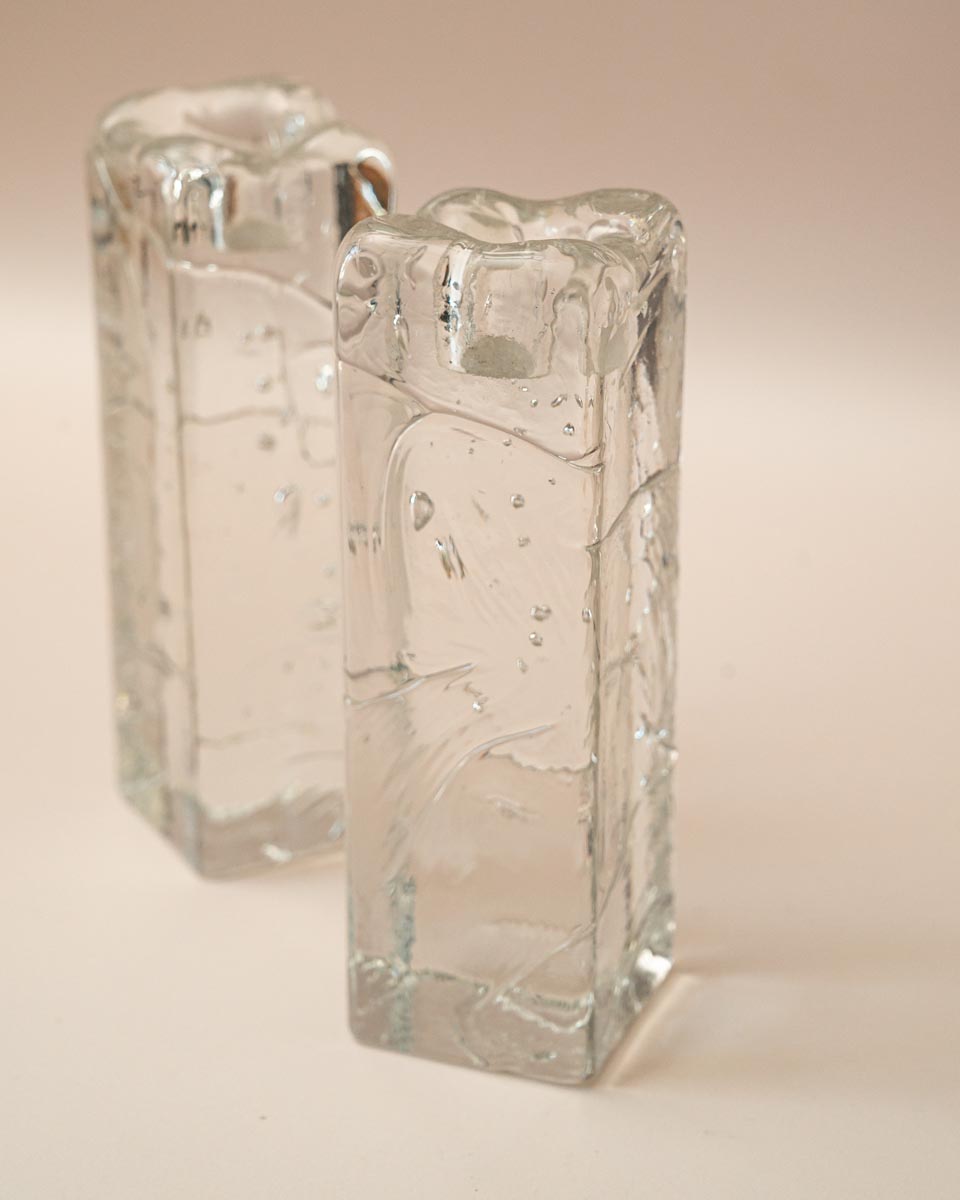 Set van twee glazen Iittala Arkipelago kandelaars van Timo Sarpaneva met ijsstructuur