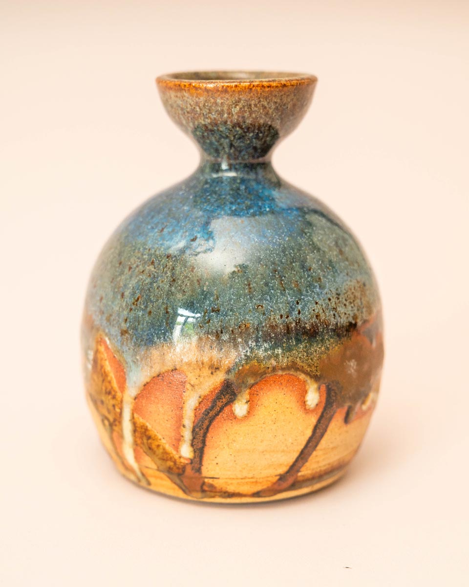 Dripglaze vaasje blauw bruin van Canterbury Pottery