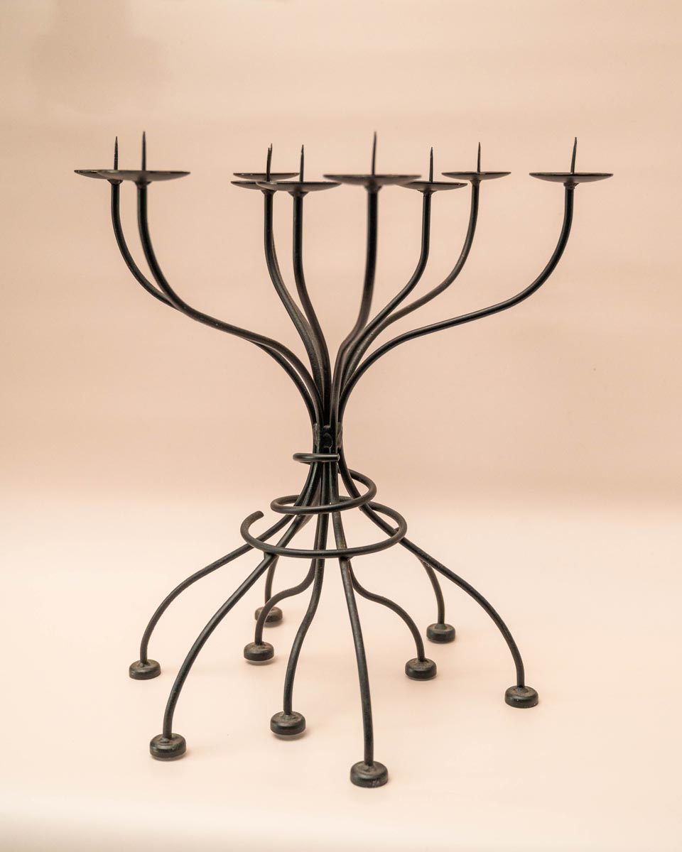 Vintage metalen kandelaar met 9 pinhouders voor stompkaarsen