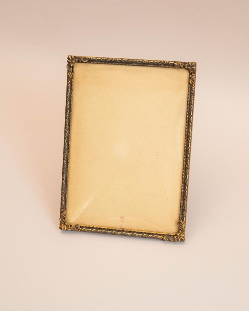 Vintage messing fotolijstje met bolglas
