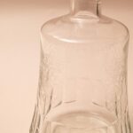 Loodkristallen karaf van Bohemia met etswerk