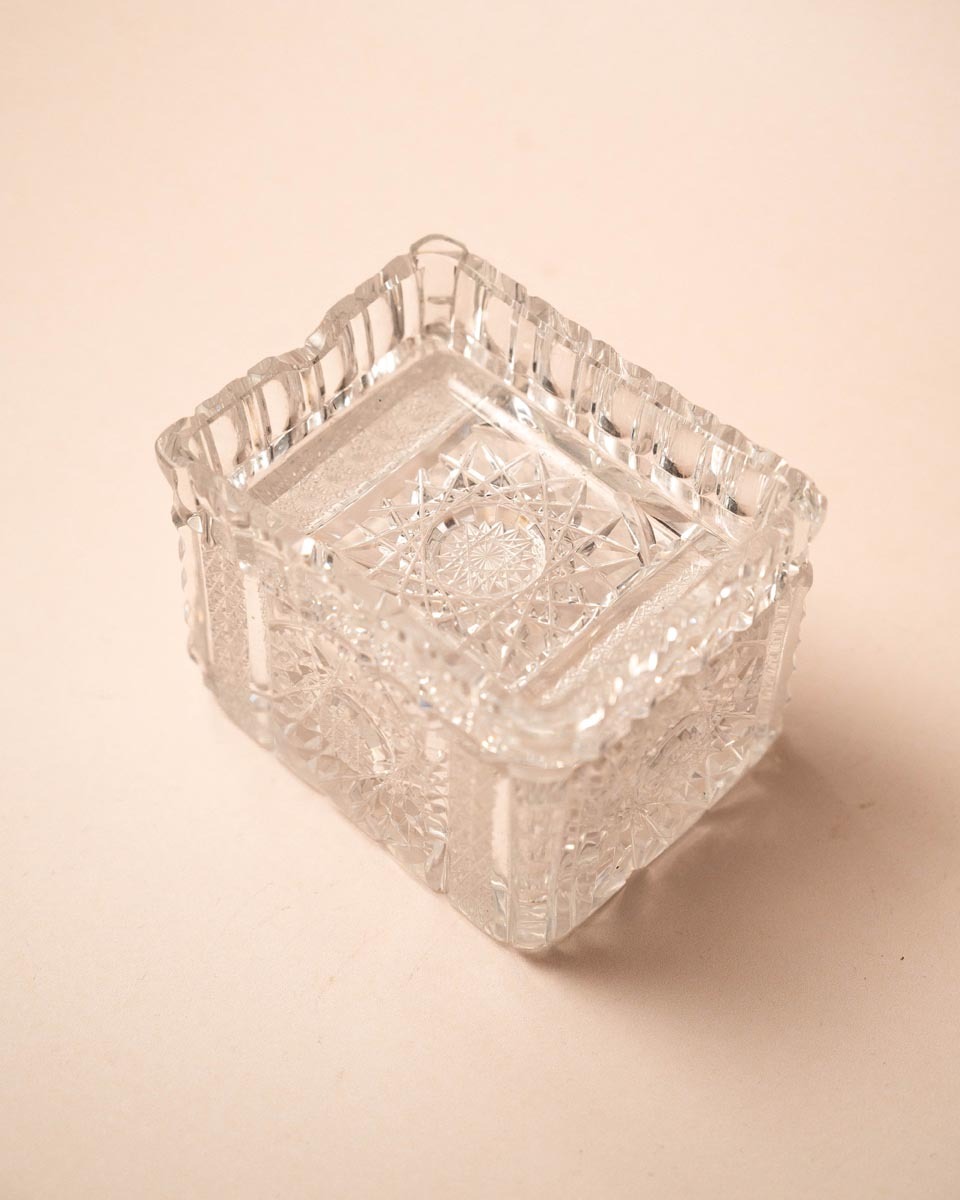 Kristallen doosje met asbak deksel
