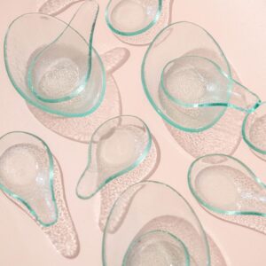Set van 9 glazen amuselepels en 3 schaaltjes